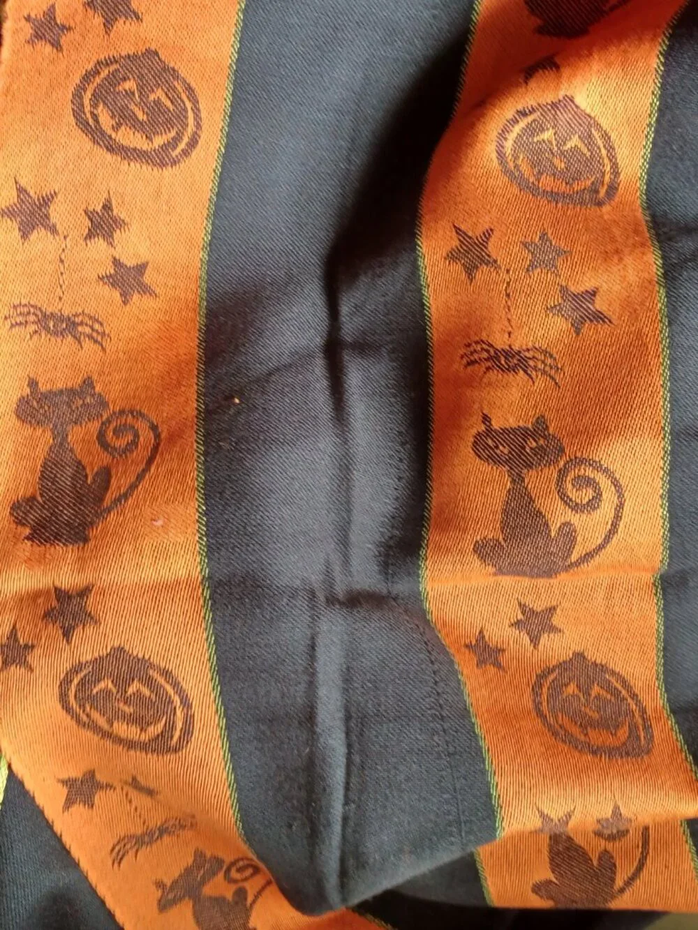 Halloween Fabric 8 yds QUALITY Pumpkins Black Cats Spiders 8 YARDS